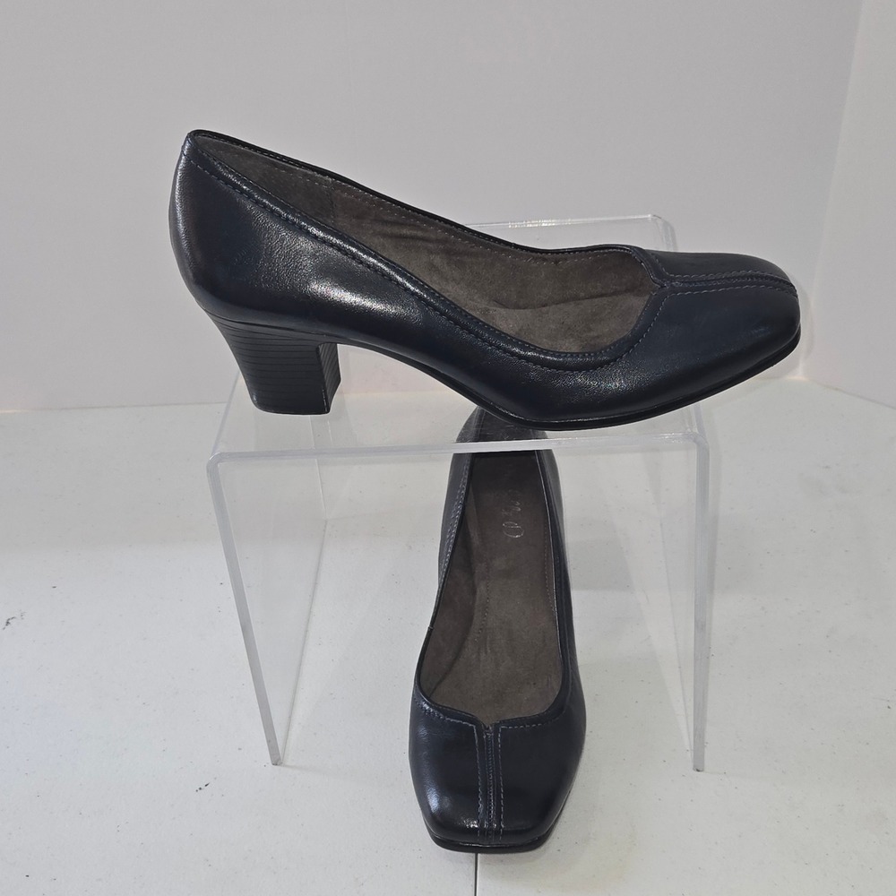 Michelle D Navy Blue Leather Square Toe Block Heel Pumps Women Size 9M AC348